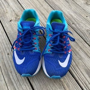 Nike Zoom Elite tennis shoe